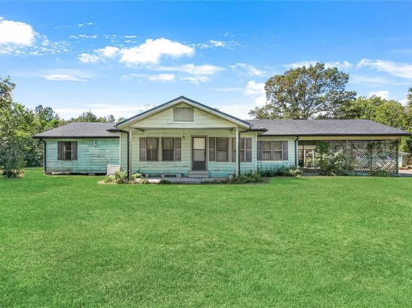 1332 Sunset Dr, Bogalusa, LA 70427