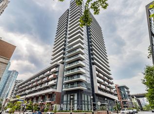 38 Iannuzzi St #806, Toronto, ON M5V 0A2
