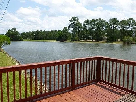 dock in rear