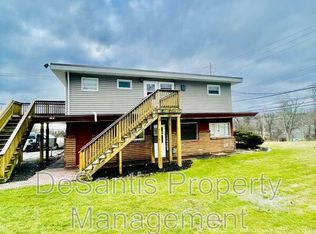 1100 Stevenson Mill Rd APT 2, Coraopolis, PA 15108
