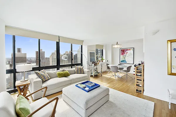 Sold by Compass | media 18