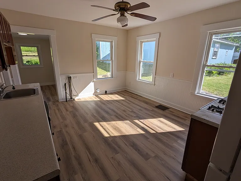 358-360 Fairmount St #2 — Photo 3