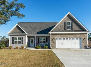 69 N Lord Wallace Ct, Rocky Point, NC 28457