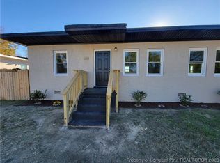 910 William Clark Rd, Fayetteville, NC 28303