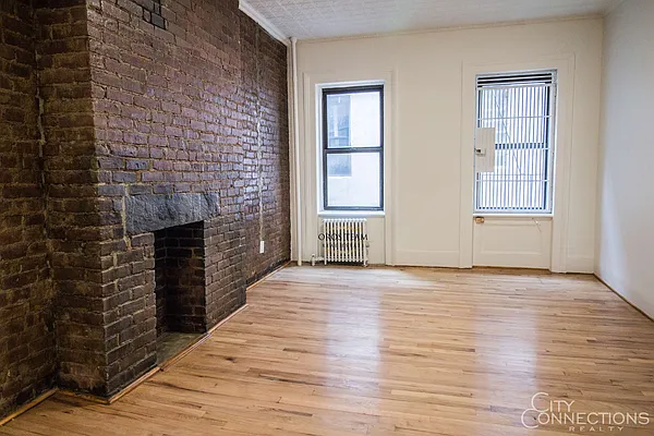 Rented by City Connections Realty | media 17