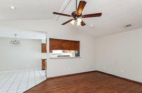 5th image of 6055 Allencrest Dr