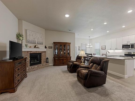 5th image of 7528 Arapahoe Dr