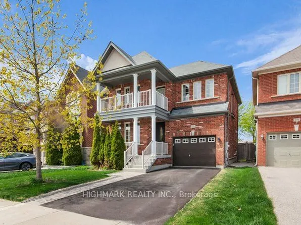 181 Emma Broadbent Ct, Newmarket, ON L3X 3K9
