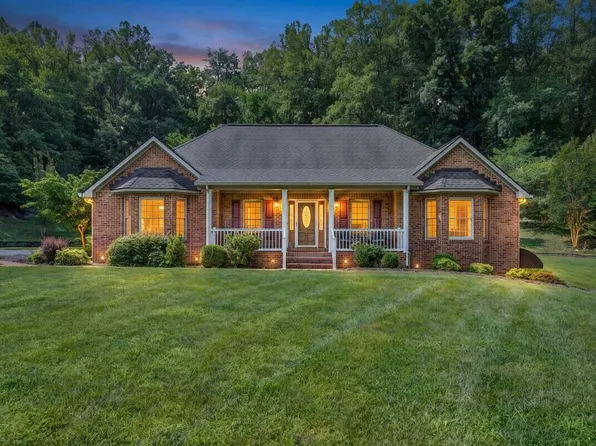 2655 Rutrough Rd, Roanoke, VA 24014
