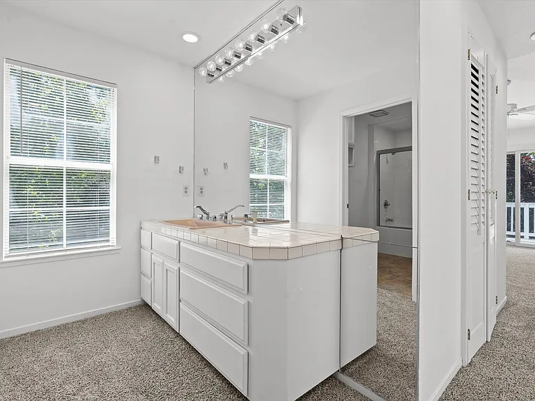 7273 Blue Falls Cir — Photo 24