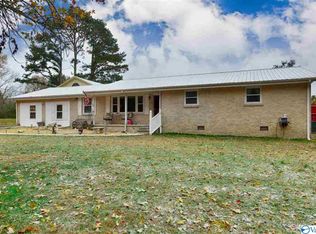 218 Hunter Rd, Hazel Green, AL 35750