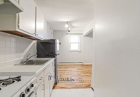 4th image of 21-31 41st St #Gs5