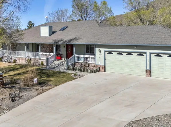 1374 Porter Dr, Minden, NV 89423