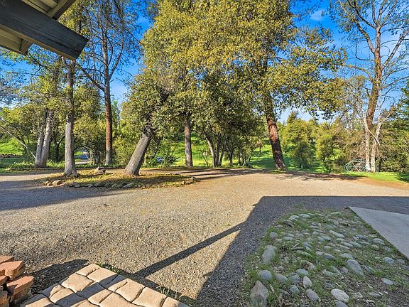 2nd image of 6725 Park Ridge Dr