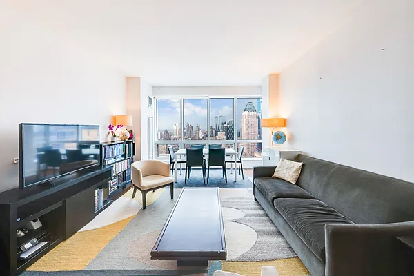 Rented by Compass | media 35