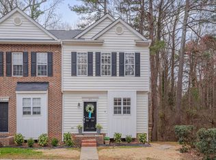 851 Genford Ct, Raleigh, NC 27609