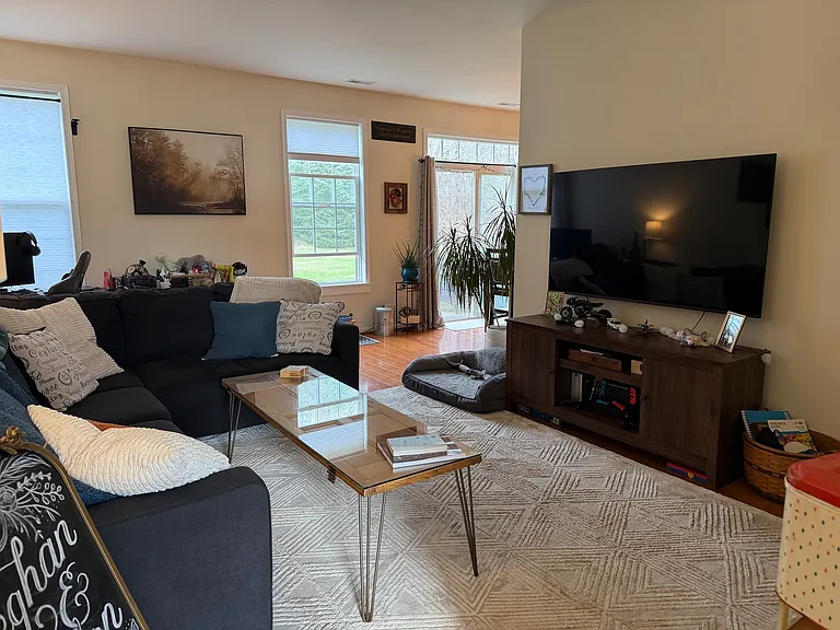 2554 Evergreen Cir #2554 — Photo 6