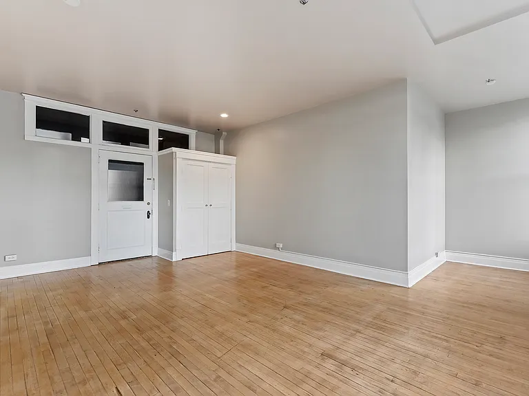 Idaho Building Apartments — Photo 25