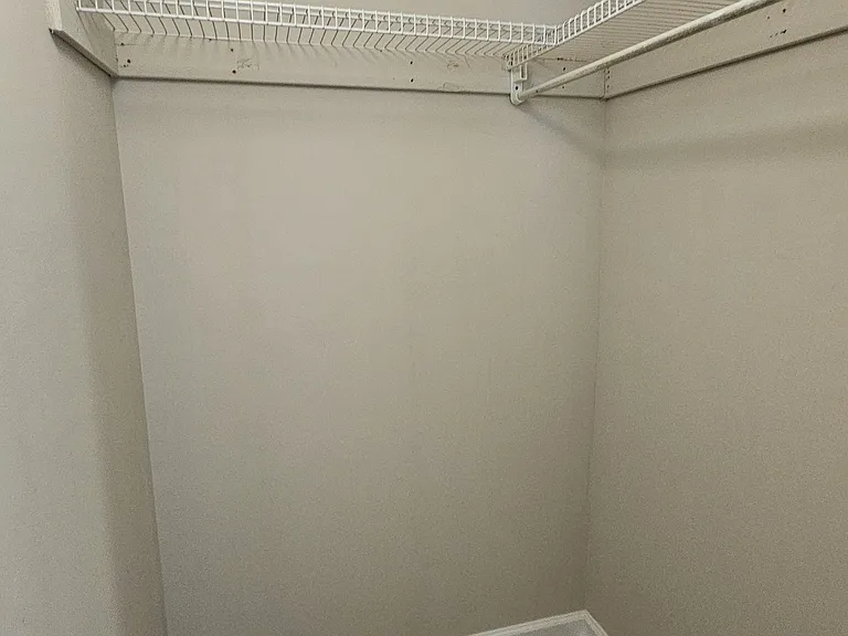 610 E Branch Dr — Photo 13