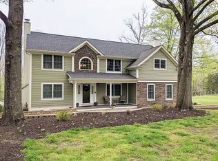 19 Forty Oaks Rd, Whitehouse Station, NJ 08889