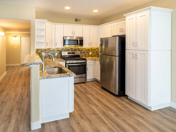 8440 Little Rock Way Unit 102, Highlands Ranch, CO 80126