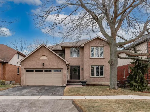47 Sumner Cres, Grimsby, ON L3M 5E3