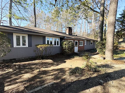 4061 Lower Roswell Rd Photo 1