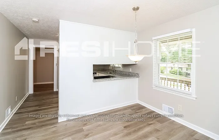 6 bed, 2.5 bath, 2454 sqft, $2,490 — Photo 4