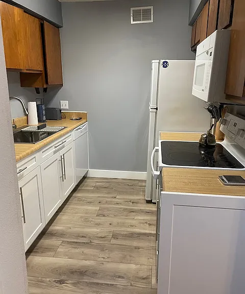 1705 Crossing Pl — Photo 2