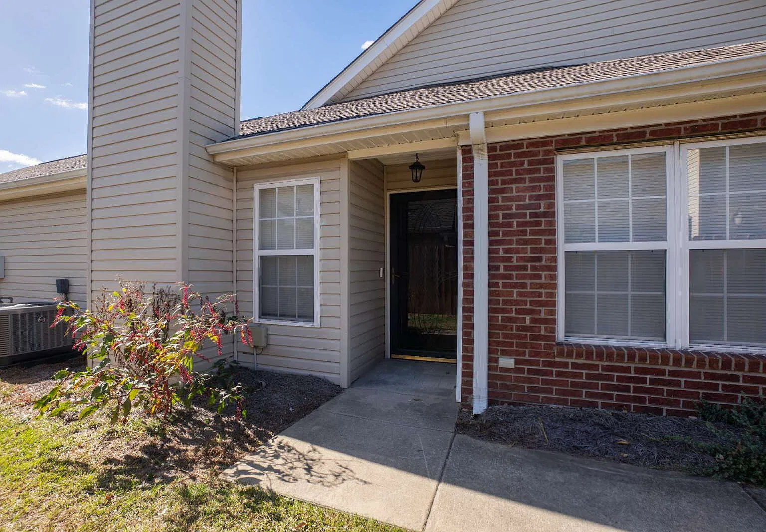 3 bed, 3.0 bath, 1460 sqft, $1,750 — Photo 4