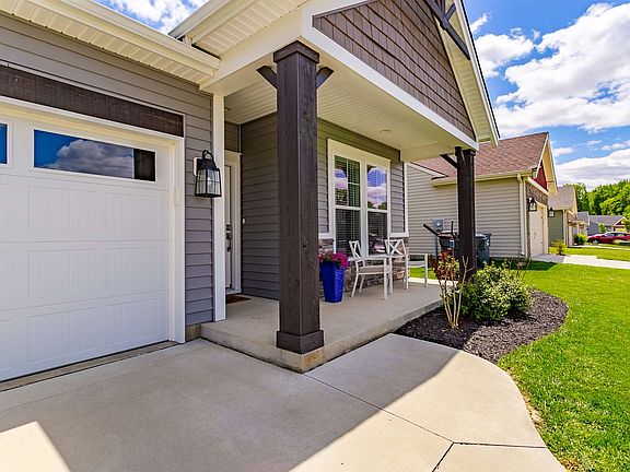 2nd image of 7089 Oakpark Dr