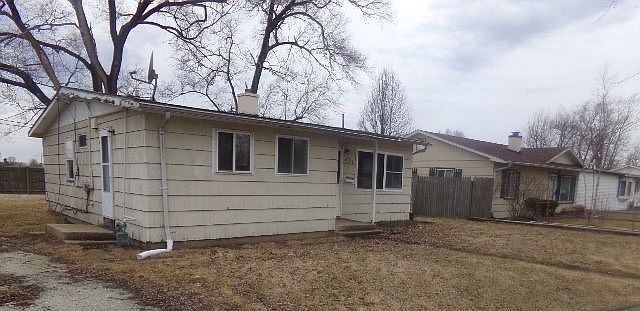 1st image of 231 S Longwood Dr