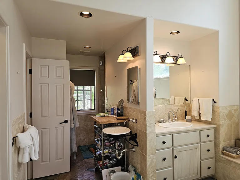 6748 S Henrys Rd — Photo 20