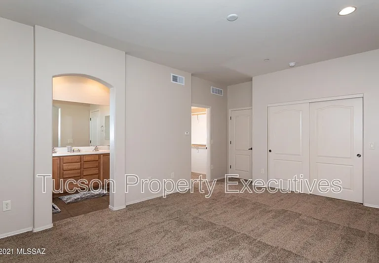 2442 E Emerald Moon Dr #1 — Photo 24