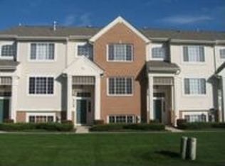 4309 Savoy Ln, McHenry, IL 60050