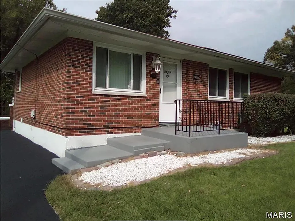 4505 Begg Blvd photo 1