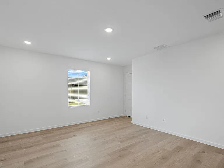 30514 Wolfburn St — Photo 2