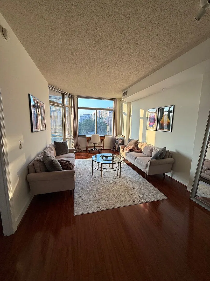 Charming 1BR Condo in Arlington — Photo 1