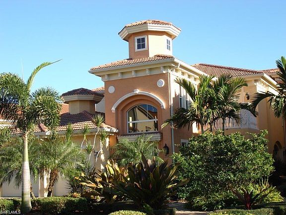4th image of 562 Avellino Isles Cir APT 15102
