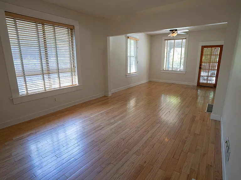 1213 S Windsor St — Photo 14