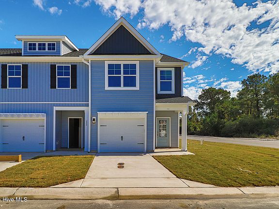 3rd image of 236 Cline Way Unit 127, 1809 Live Oak