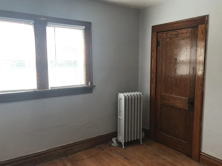 2900-2902 Cottage Dr — Photo 10