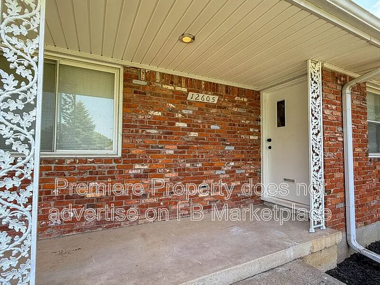 12605 Jackson Ave — Photo 2