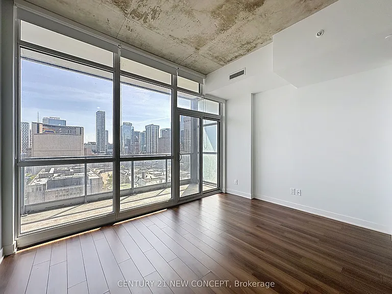 210 Simcoe St #1909 — Photo 16