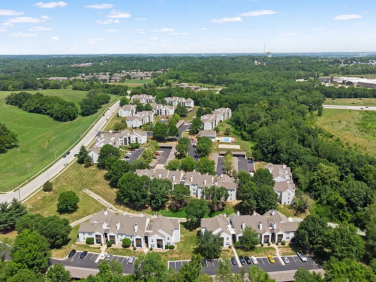Bennington Ridge — Photo 19
