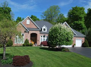 31 Royale Dr, Fairport, NY 14450