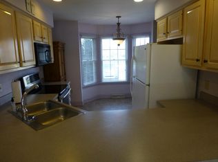 311 Cobblestone Ln, Lancaster, PA 17601