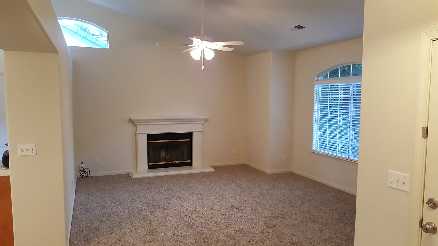 10314 N Sierra Vista Ave photo 1