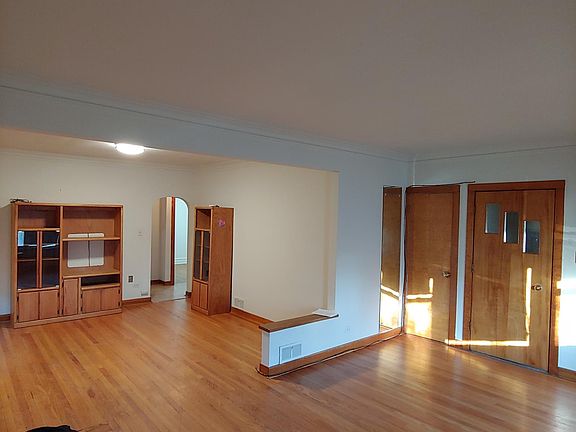 4th image of 6718 W Diversey Ave #1