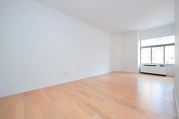 1st image of 90 Washington St APT 24N